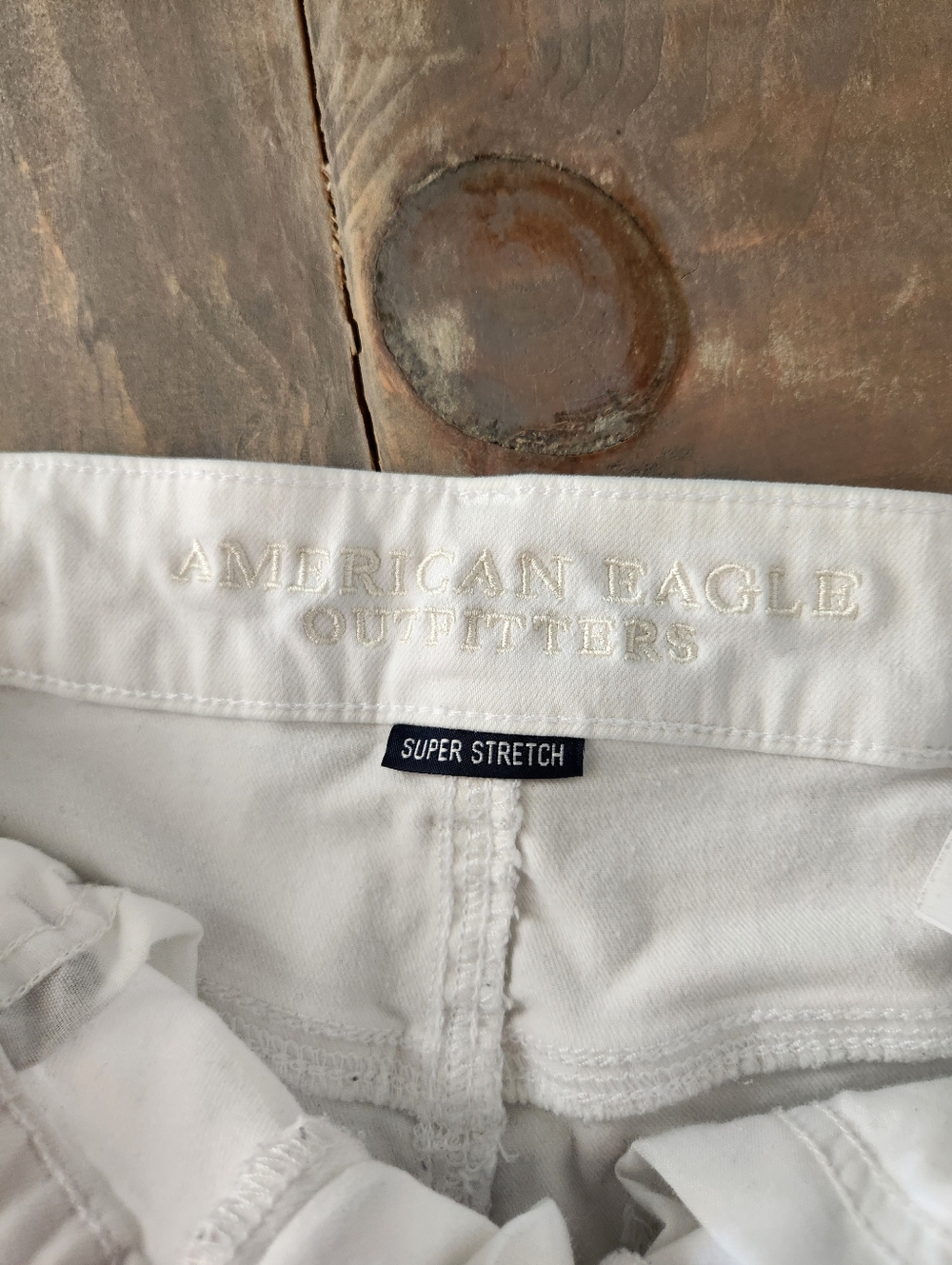 American Eagle Denim Mid Rise Shorts - Size 4 - Picture 7 of 9